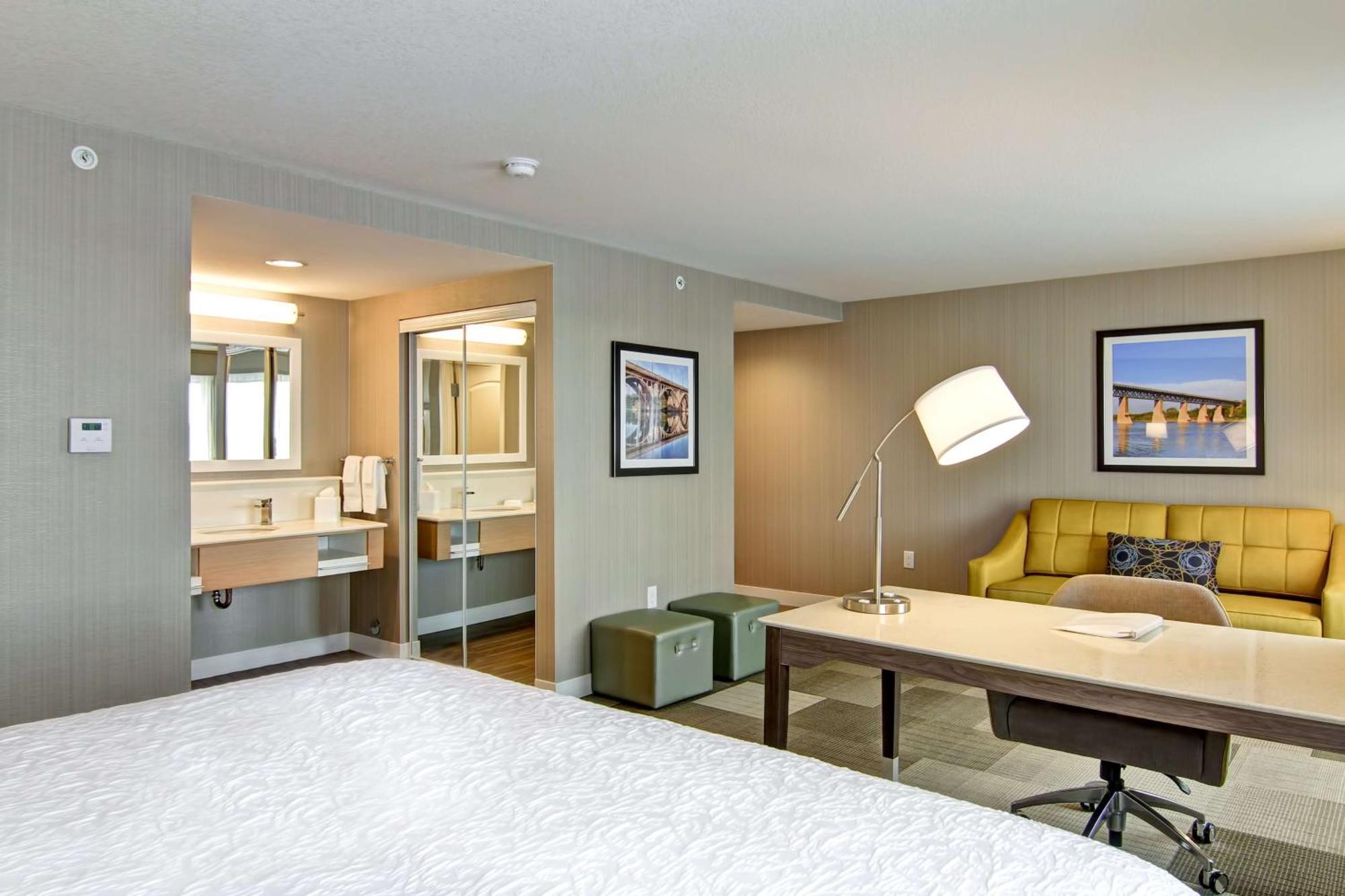 Hampton Inn & Suites By Hilton Saskatoon Airport Kültér fotó